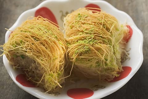 تصویر 2 از قیمت خرید باقلوا هفت مغز اصفهان + فروش ویژه